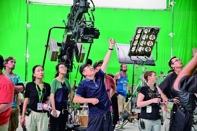 百年光影 一路繁花——山东青岛推动影视产业高质量发展(图2)