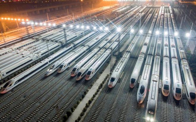 日本要破防了！中国氢能列车试跑成功加氢10分钟可续航1000公里(图9)