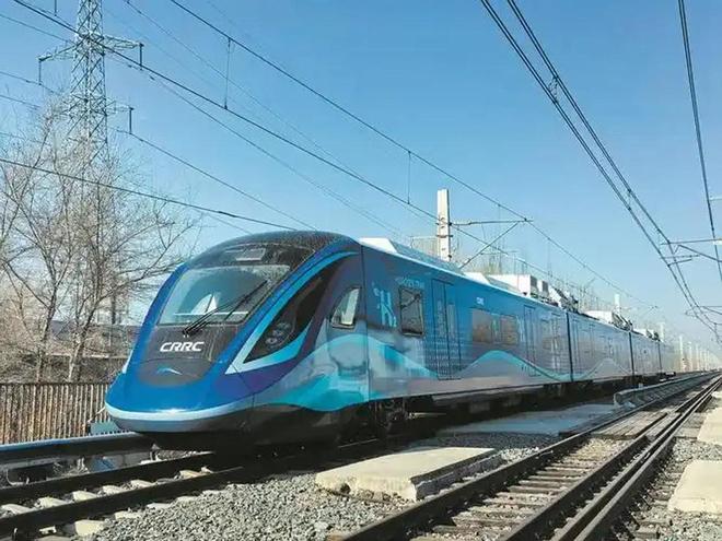 日本要破防了！中国氢能列车试跑成功加氢10分钟可续航1000公里(图14)