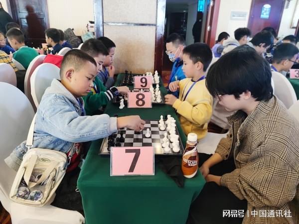 2025年青海省青少年国际象棋棋士等级赛开赛(图2)
