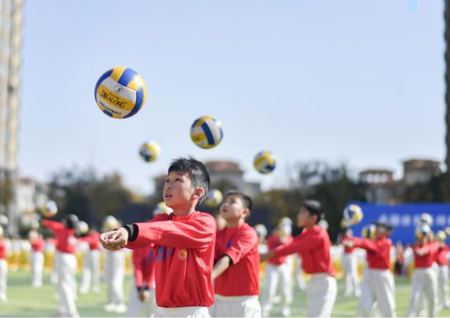全国体育名师齐聚徐州铜山 共探依标施教辐射引领新路径(图2)