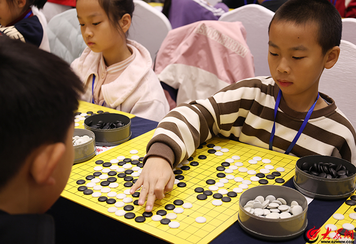 “好运山东”2025年泰安市第二十一届“国缘杯”少儿围棋、国际象棋大奖赛举办(图3)