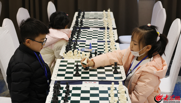 “好运山东”2025年泰安市第二十一届“国缘杯”少儿围棋、国际象棋大奖赛举办(图4)