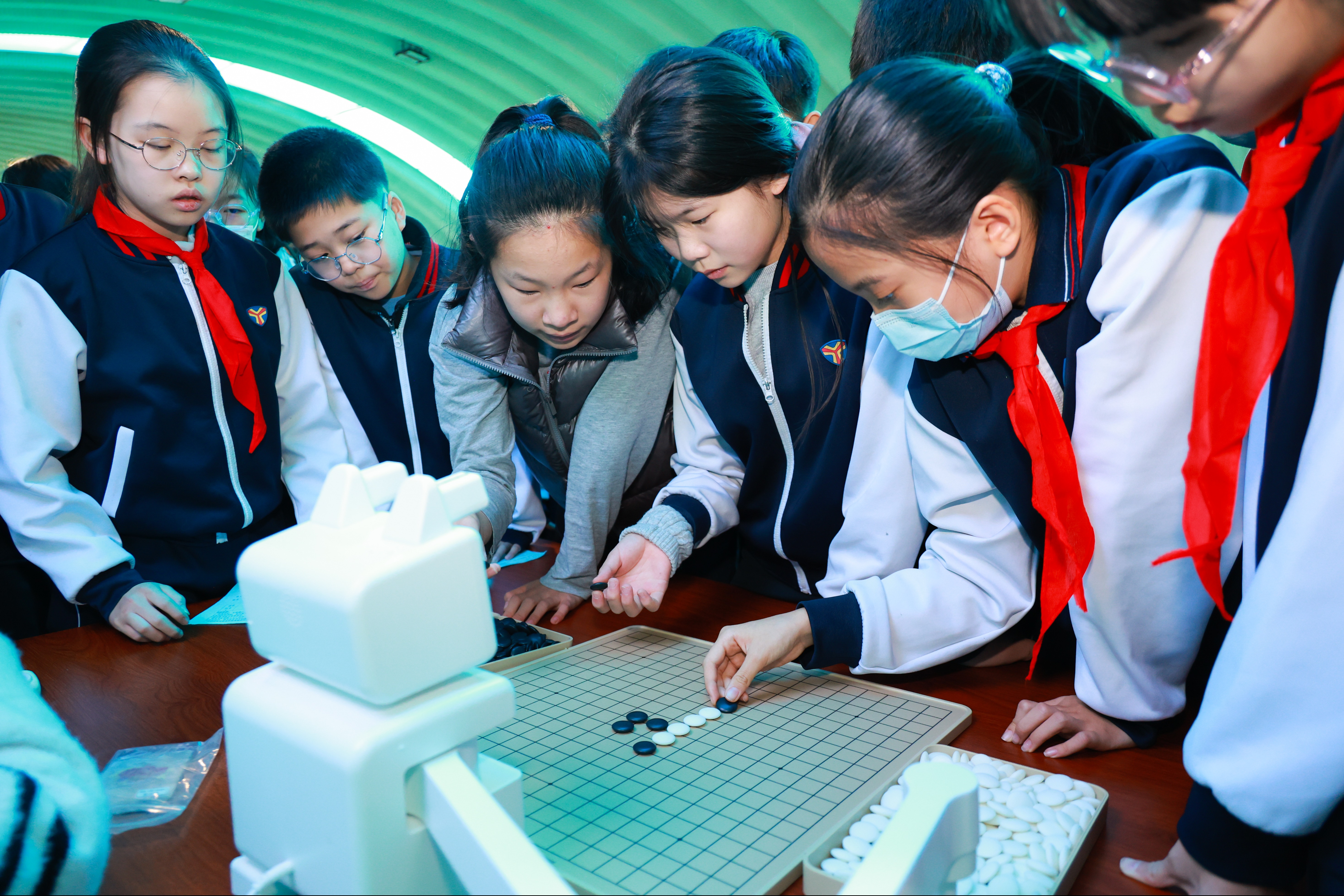 北京市东城区灯市口小学举办2025年校园科技节体验活动(图2)