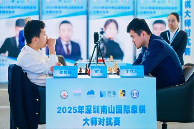 特写丨掌声为“开门办赛”响起(图2)