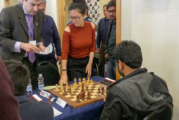 潘攻愚：侯逸凡在直布罗陀公开赛故意输棋孰是孰非？(图4)